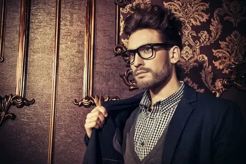 an example of flowy hair