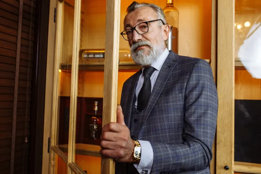 example of a plaid suit