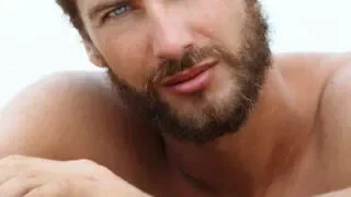 6 Week Beard Scruffy Deposit Photos